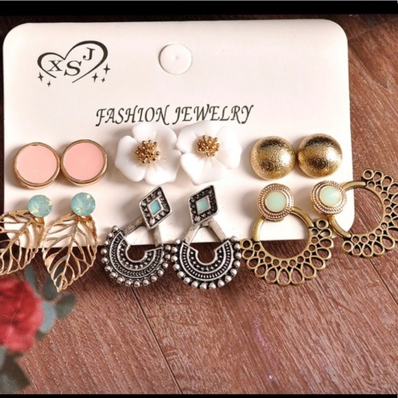 🔻PRICE TO SELL🔻FINAL🔻FASHION EARRINGS 6 PAIRS - Picture 3 of 5